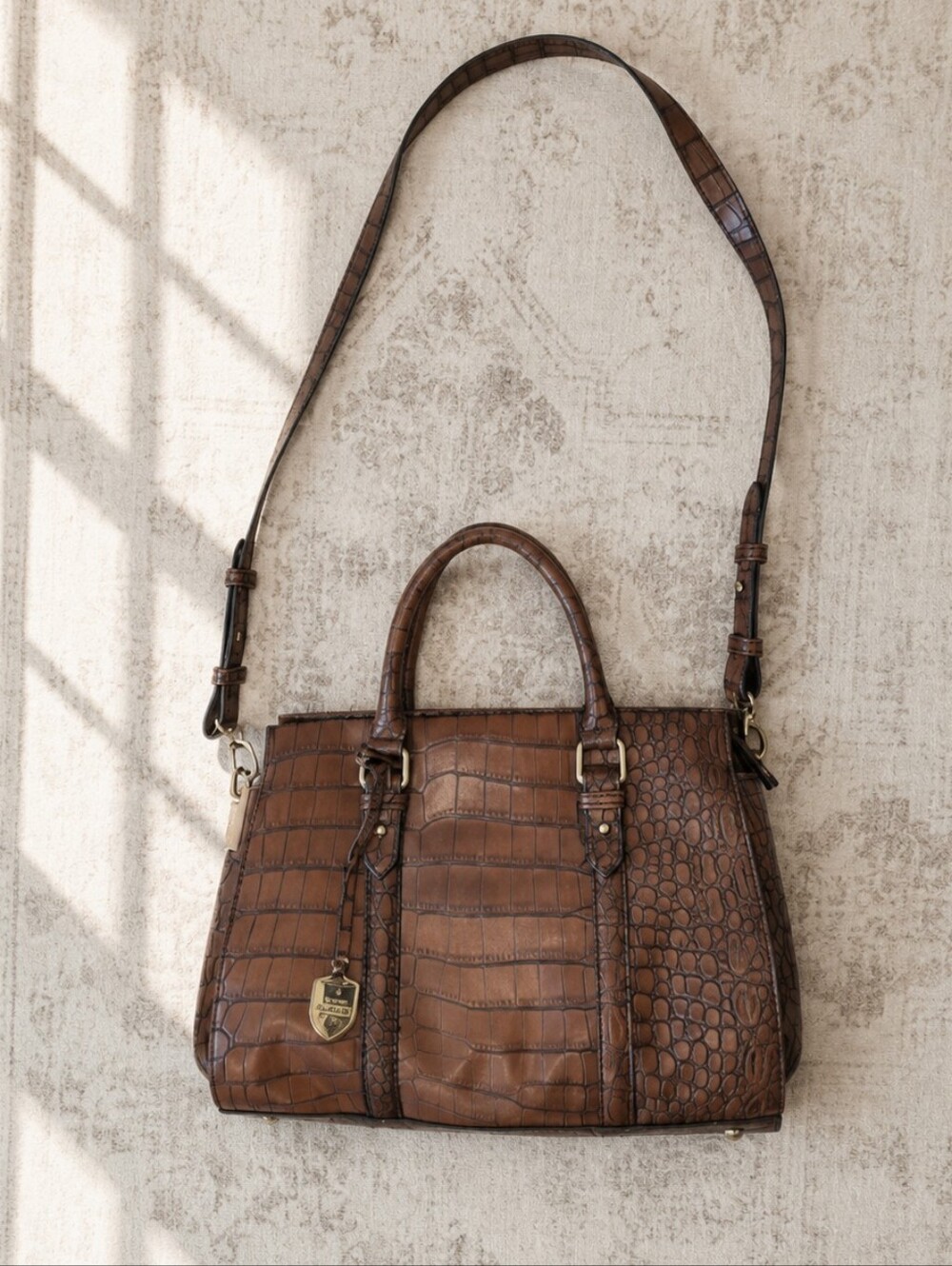 Vintage London Fog Croc Embossed Brown Faux Leather Handbag Shoulder Bag Purse‎